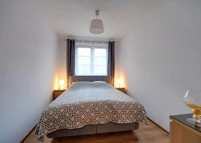 Sun & Lesny Dom * كارباش